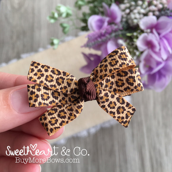 Leopard Print Mini Pinwheel Hairbow